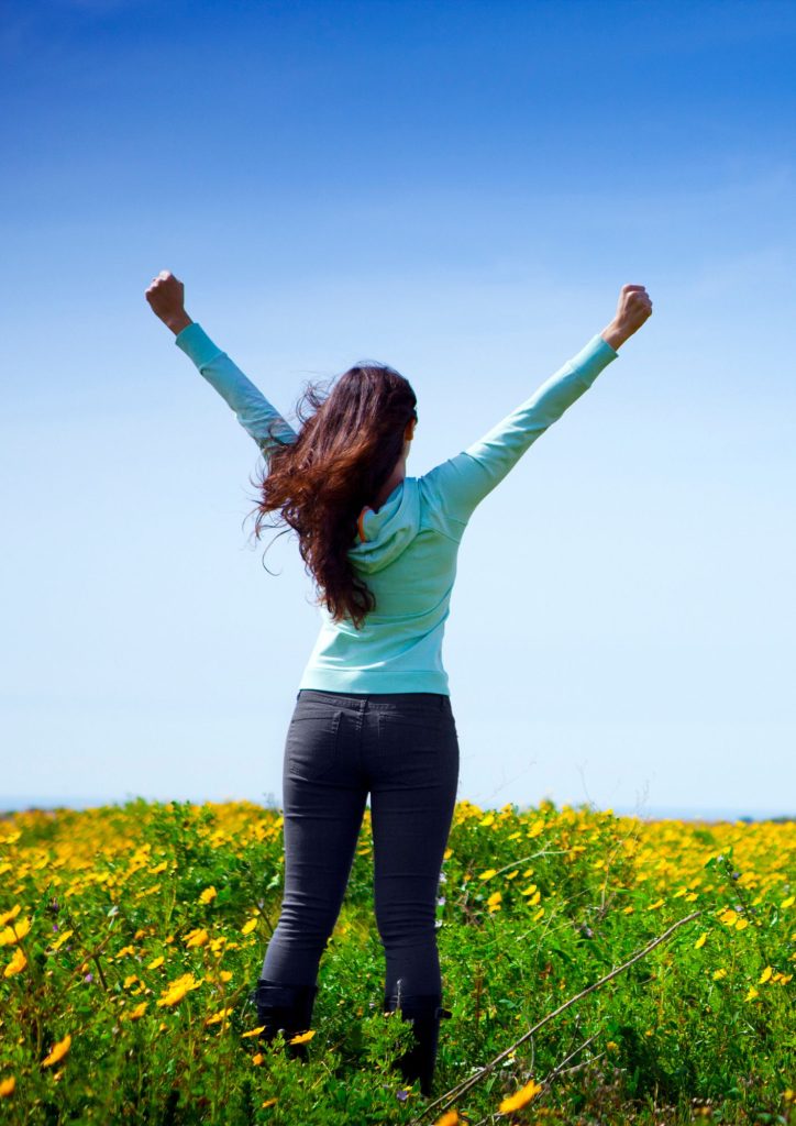 מונה שמסמלת צמיחה, חופש, וחיזוק חוסן נפשי אישי בזמני לחץ